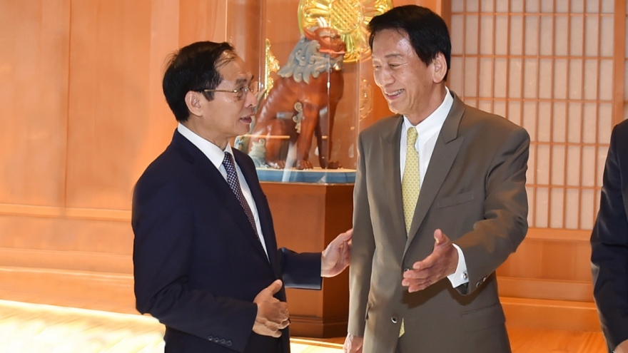 Japan, Vietnam deepen co-operation in health and tourism